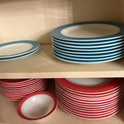 Vintage Pyrex Plates 