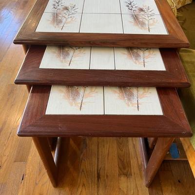 Set of 3 Nesting Tables 