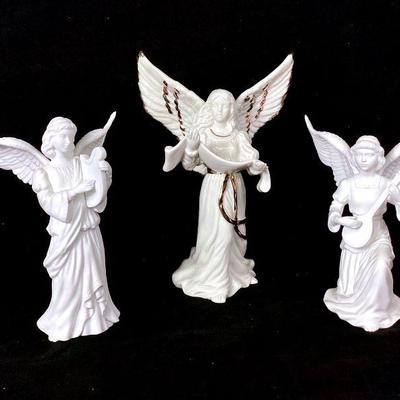 BEEM925 Lenox & Mikasa Angel Figurines	1 Mikasa, fine China FK001/700 Â Holiday Elegance angel figurine. Â 2 Lenox, fine bone China 1996...