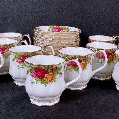 MAHA508 Royal Albert Tea Cups & Small Bowls	Royal Albert's Old Country Roses is a bone china dinnerware collection featuring a pattern of...