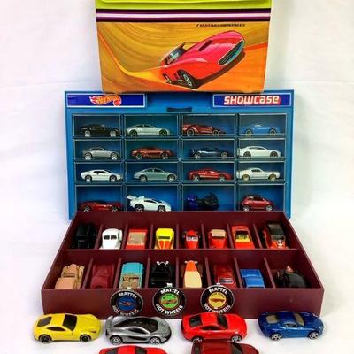 VIMY227 Vintage Hot Wheels Carriers With Cars	12 car Collectors case by Mattel, has a little wear on the inside and outside. Showcase...