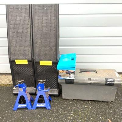 ARKA233 Car Jacks, Ramps & More	Duralast car jacks that can hold up to 2 tons. Magnum car ramps that do separate. 1 pair of car tire...