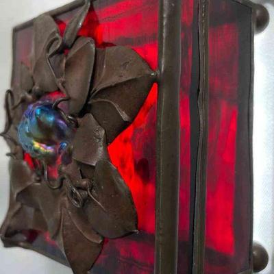 KIHE101 Orient & Flume Vintage Art Glass Box	Beautiful ruby red rolled glass, art box by renowned Orient & Flume. C.1977 with artist...