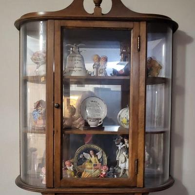 Small hanging cabinet