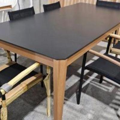 https://auctions4america.proxibid.com/Auctions-4-America/Outdoor-and-Indoor-Living-Furniture/event-catalog/253031