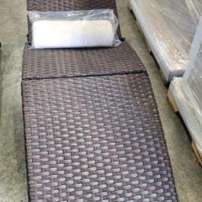 https://auctions4america.proxibid.com/Auctions-4-America/Outdoor-and-Indoor-Living-Furniture/event-catalog/253031