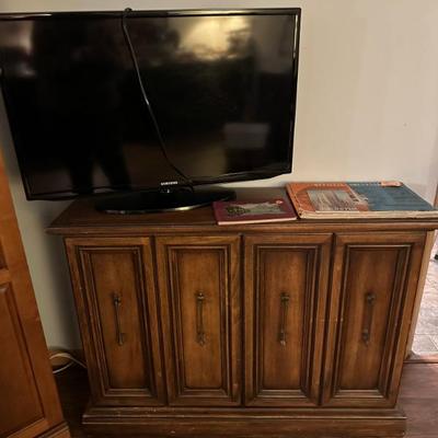 Mid century cabinet