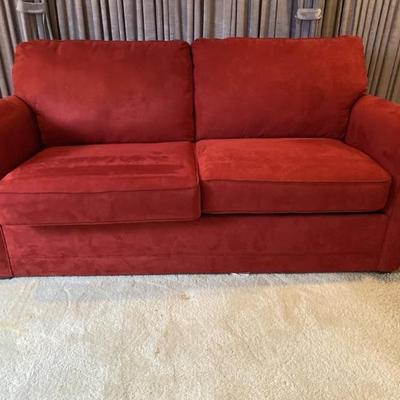 Haverty's Love Seat Sleeper Sofa, Cranberry Suede-