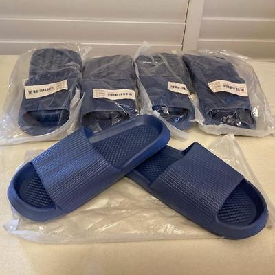 CCS037 Five Pairs Of Blue Slides Womenâ€™s Size 7-8? New