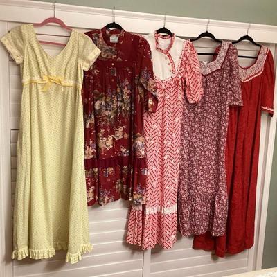 CCS180 Vintage Women's Muu Muu's
