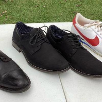 CCS106 Three Pairs Of Menâ€™s Shoes Size 9.5