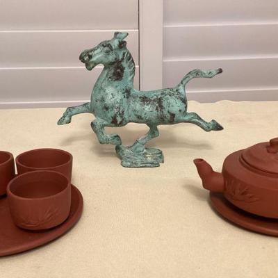 CCS165 Flying Horse Of Gansu Statue & Chinese Clay Tea Set
