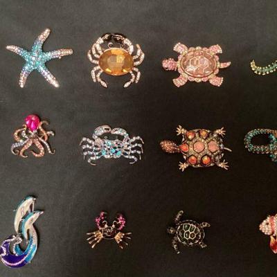 CCS210 Fifteen Fish & Reptile Brooches 