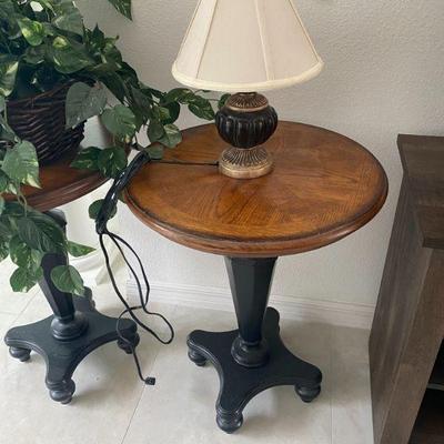 set of 2 Round Tables