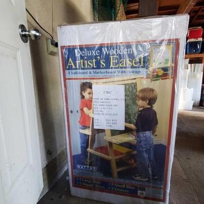 #2426 • New Battat Deluxe Wooden Artist's Easel