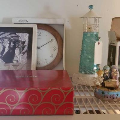 #2234 â€¢ EsrÄ“e Lauder Makeup Studio, Wine Cooler, Picture Frame and More
