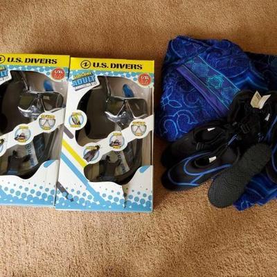 #12656 • Snorkle Set, Towels, Water Shoes