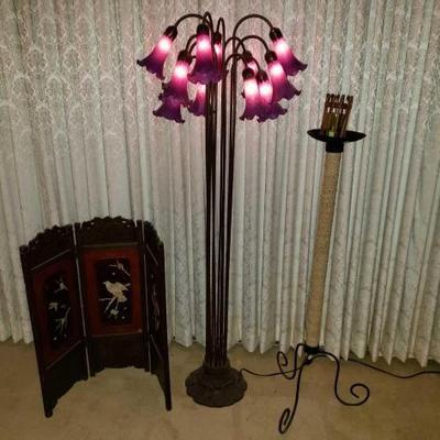 #14558 â€¢ Lamp, Candle Holder, And Divider
