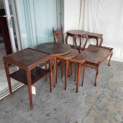 #2546 â€¢ 4 End Tables, 1 Coffee Table, and 1 Chair
