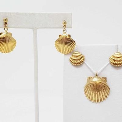 #562 â€¢ 2 Pairs of 14k Gold Earrings And 14k Pendant, 6.9g
