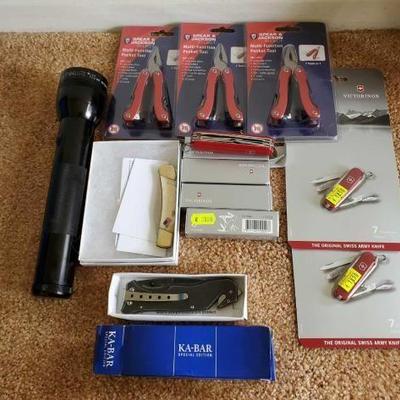 #12114 • Knives and LED Mag Lite