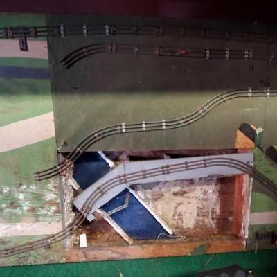 #13016 â€¢ G Scale Model Train Track Landscape
