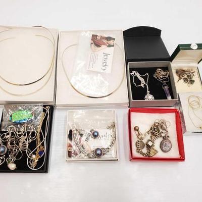 #810 • Sterling Silver Jewelry, 327.9g