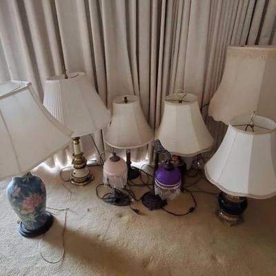 #10564 â€¢ 2 Desk Lamps, 6 Table Lamps Measurements Are Between
