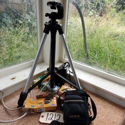 #9026 â€¢ Camera's, Film, and Tripod
