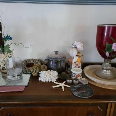 #9536 • Wall Decor, Napkin Rings, Starfish, and More!