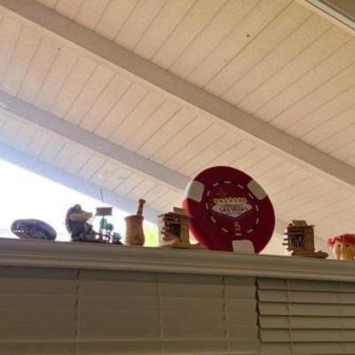 #10028 â€¢ 12 Statues, Stuffed Animals and More
