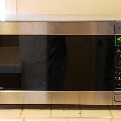 #14036 • Panasonic Microwave