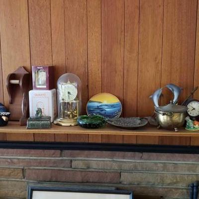 #13038 â€¢ 4 Quartz Clocks, Retro Camera, Knick Knacks, Ash Trays, Decorative Plate, And More
