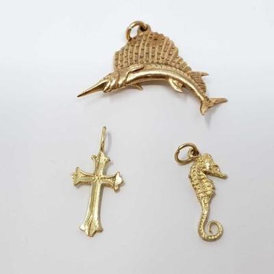 #561 â€¢ 14k Gold Swordfish, Sea horse, and a Cross, 6.3g
