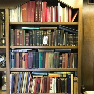 #2206 â€¢ Vintage Books
