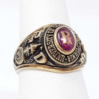 #715 • 10k Gold USC Class of 1977 Ring, 7.6g