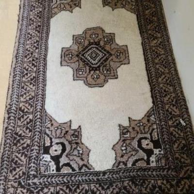 #10520 â€¢ Woven Rug
