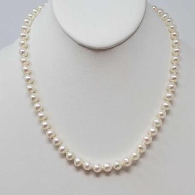#695 â€¢ Pearl Necklace with 14k Gold Clasp, 31.9g
