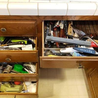 #10022 • Kitchen Utensils