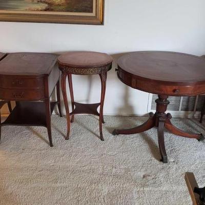 #2542 â€¢ 5 Mahogany End Tables
