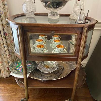 Tea cart