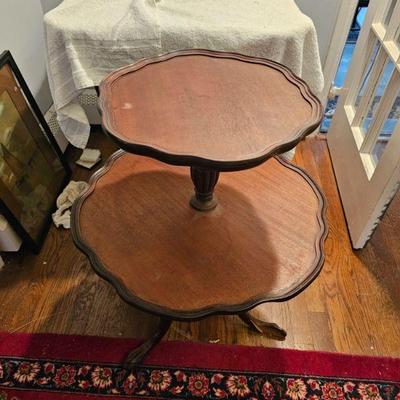 https://www.auctionninja.com/stress-free-estate-services-llc/sales/details/splendid-spencer-ma-estate-antiques-jewelry-art-fine-glass-and...
