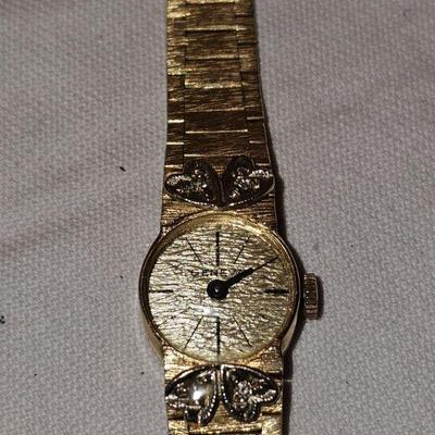 https://www.auctionninja.com/stress-free-estate-services-llc/sales/details/splendid-spencer-ma-estate-antiques-jewelry-art-fine-glass-and...