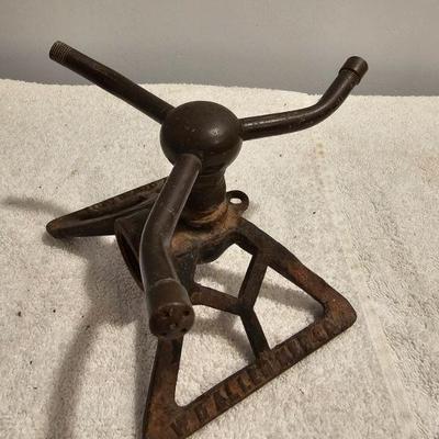 https://www.auctionninja.com/stress-free-estate-services-llc/sales/details/splendid-spencer-ma-estate-antiques-jewelry-art-fine-glass-and...