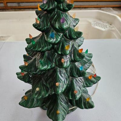 https://www.auctionninja.com/stress-free-estate-services-llc/sales/details/splendid-spencer-ma-estate-antiques-jewelry-art-fine-glass-and...