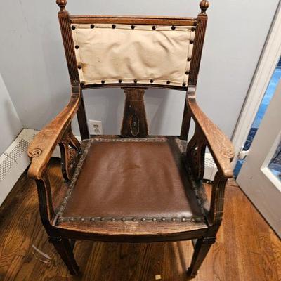 https://www.auctionninja.com/stress-free-estate-services-llc/sales/details/splendid-spencer-ma-estate-antiques-jewelry-art-fine-glass-and...