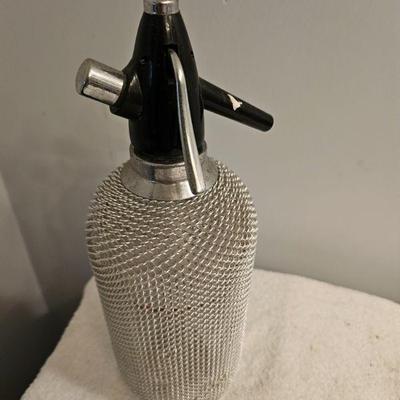 https://www.auctionninja.com/stress-free-estate-services-llc/sales/details/splendid-spencer-ma-estate-antiques-jewelry-art-fine-glass-and...