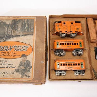 Dorfan Antique tin train in box