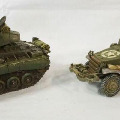 1310	KING & COUNTRY WWII SCALE TANK & TRANSPORT
