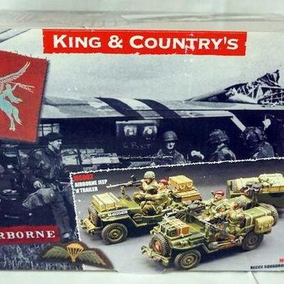 1153	KING & COUNTRY WWII MG 001 RECCE SQUADRON JEEP
